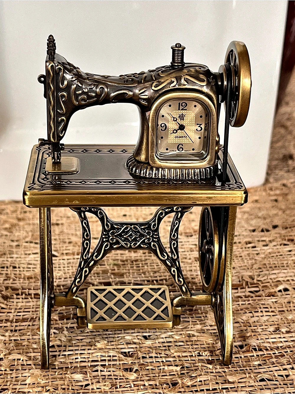 Vintage Waterbury Co Timex Mini Sewing Machine Clock Decor Metal